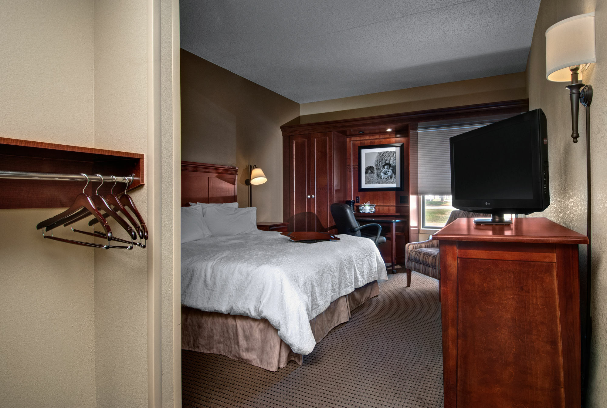 Hampton Inn West Des Moines Lake Drive Номер фото