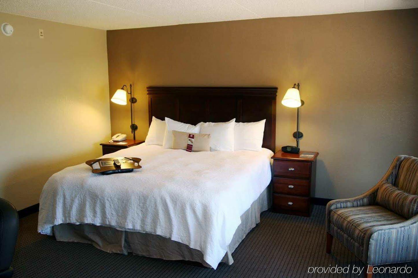 Hampton Inn West Des Moines Lake Drive Екстер'єр фото